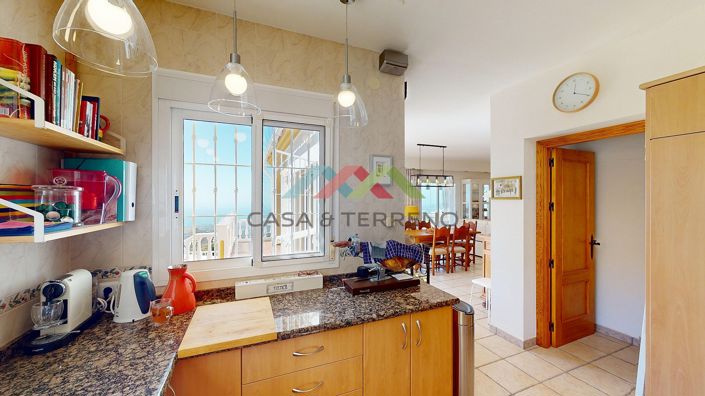 Image No.28-4 Bed Villa for sale