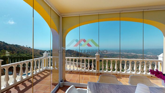 Image No.3-4 Bed Villa for sale