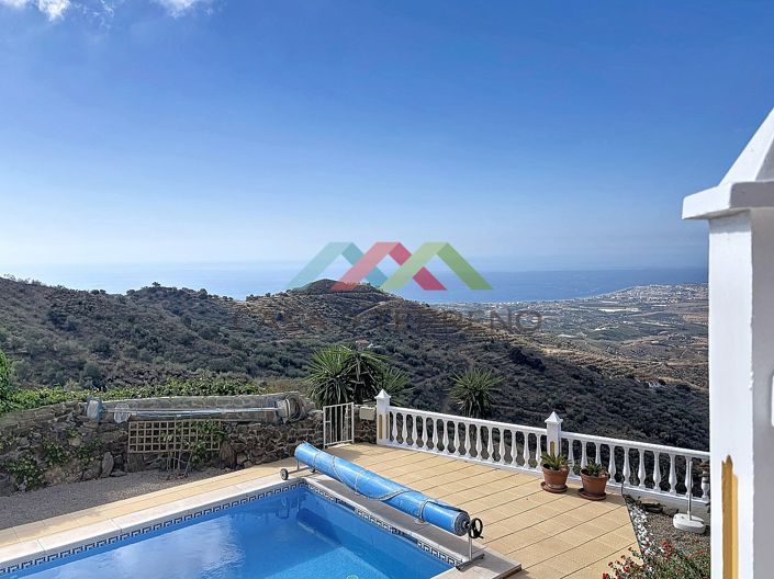 Image No.4-4 Bed Villa for sale