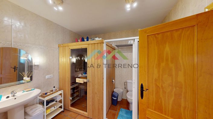 Image No.40-4 Bed Villa for sale
