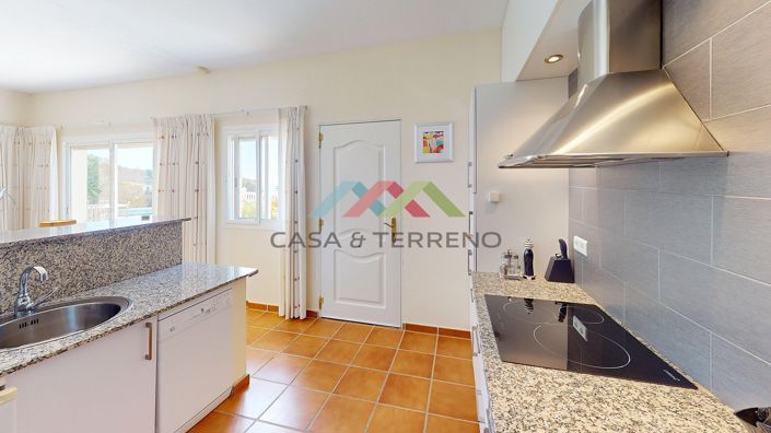 Image No.44-4 Bed Villa for sale