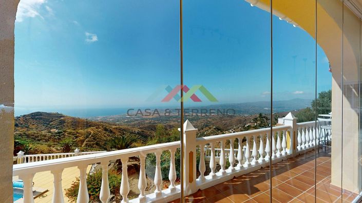 Image No.9-4 Bed Villa for sale