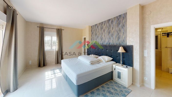 Image No.17-3 Bed Villa for sale