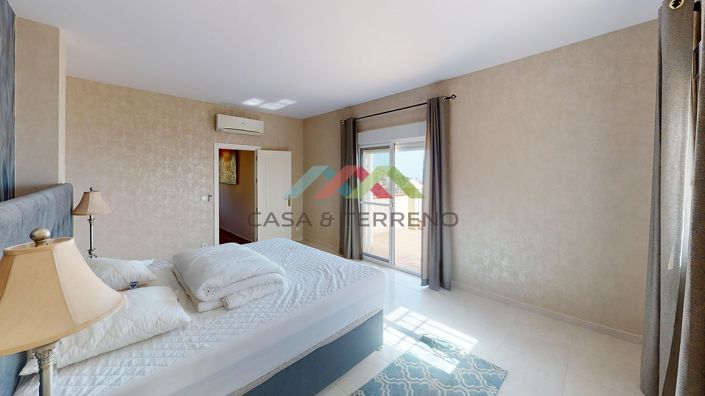 Image No.27-3 Bed Villa for sale