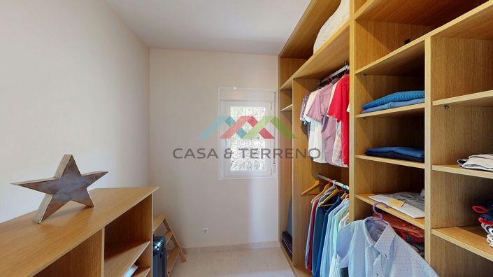 Image No.32-3 Bed Villa for sale