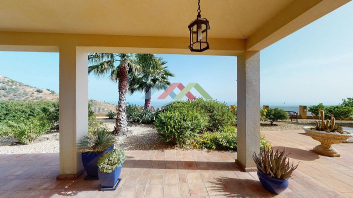 Image No.8-3 Bed Villa for sale