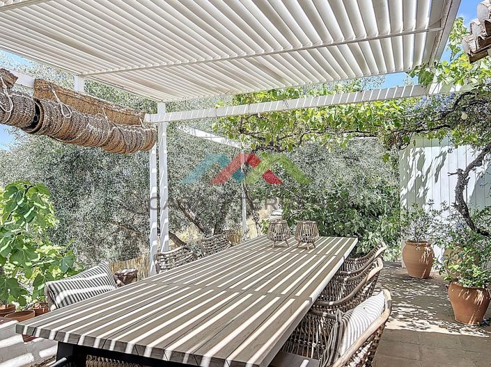 Image No.28-5 Bed Villa for sale