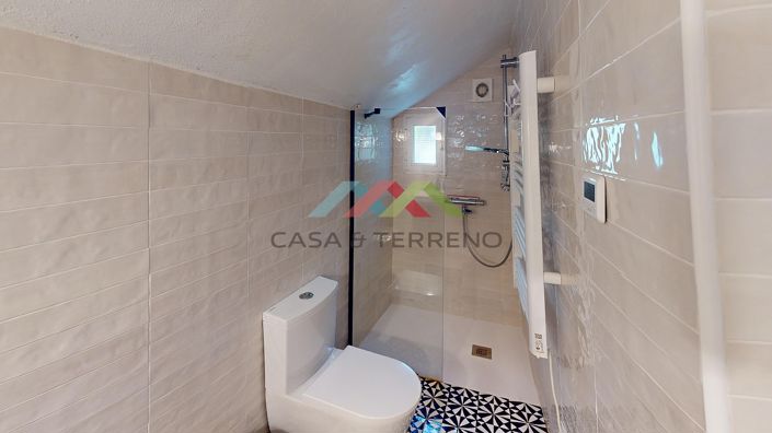 Image No.40-5 Bed Villa for sale