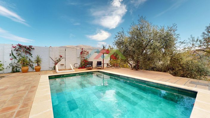 Image No.6-5 Bed Villa for sale