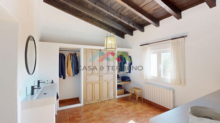 Image No.13-6 Bed Villa for sale