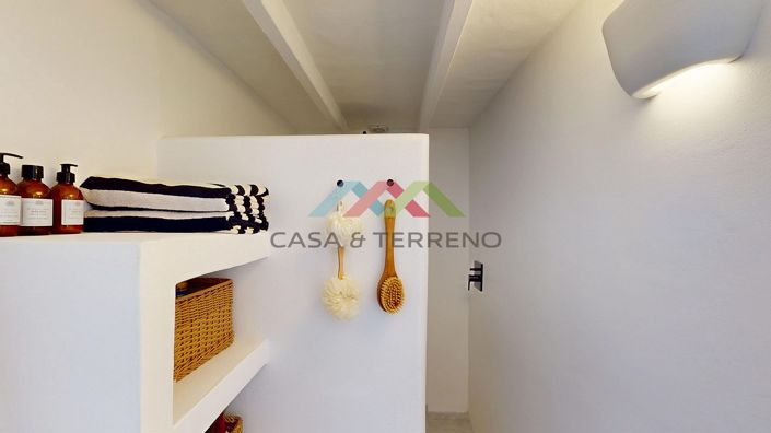 Image No.16-6 Bed Villa for sale