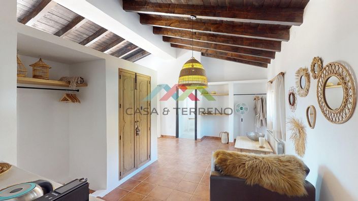 Image No.19-6 Bed Villa for sale