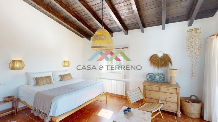 Image No.20-6 Bed Villa for sale