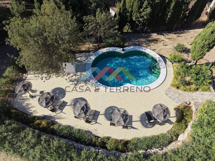Image No.3-6 Bed Villa for sale