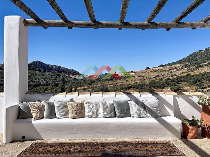 Image No.7-6 Bed Villa for sale