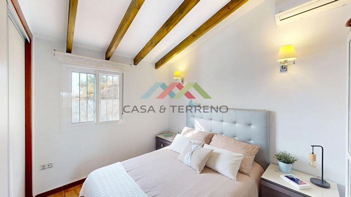 Image No.17-3 Bed Villa for sale
