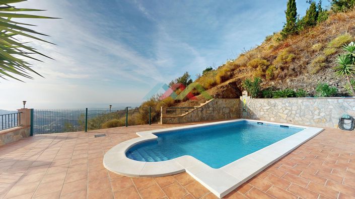 Image No.43-3 Bed Villa for sale