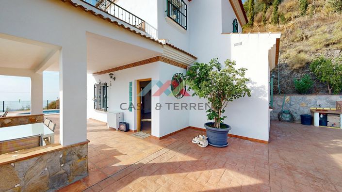 Image No.8-3 Bed Villa for sale