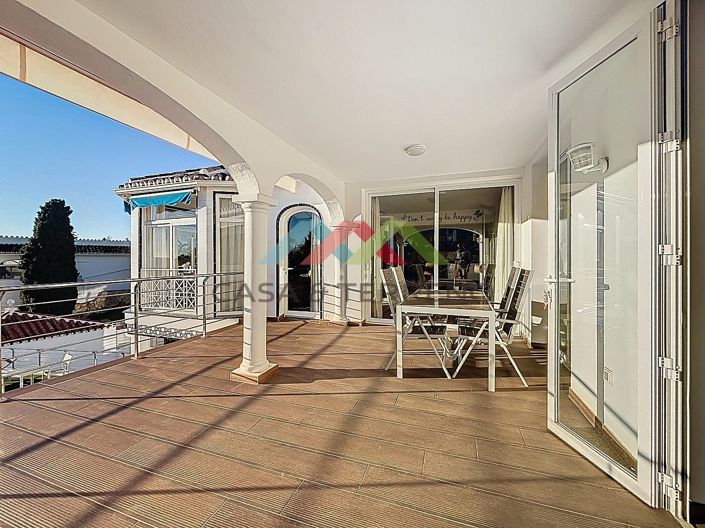 Image No.29-7 Bed Villa for sale