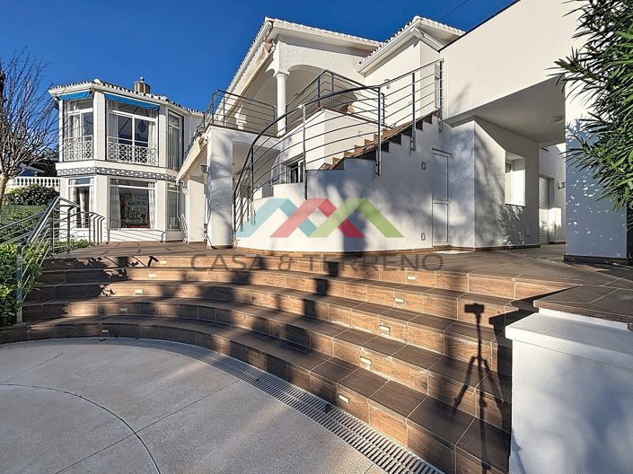 Image No.5-7 Bed Villa for sale