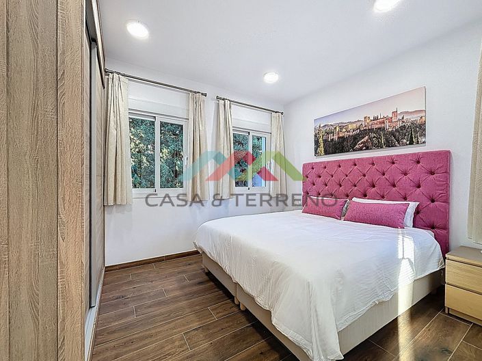 Image No.7-7 Bed Villa for sale