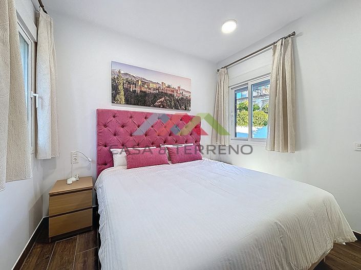 Image No.8-7 Bed Villa for sale