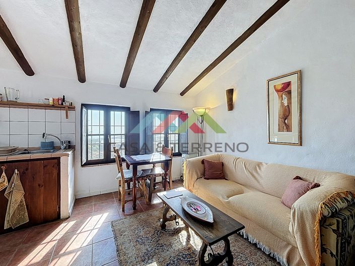 Image No.10-3 Bed Country House for sale