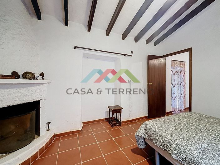 Image No.23-3 Bed Country House for sale