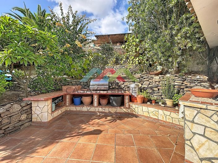 Image No.3-3 Bed Country House for sale