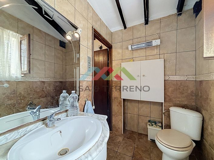 Image No.31-3 Bed Country House for sale