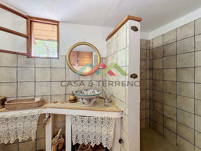 Image No.43-3 Bed Country House for sale