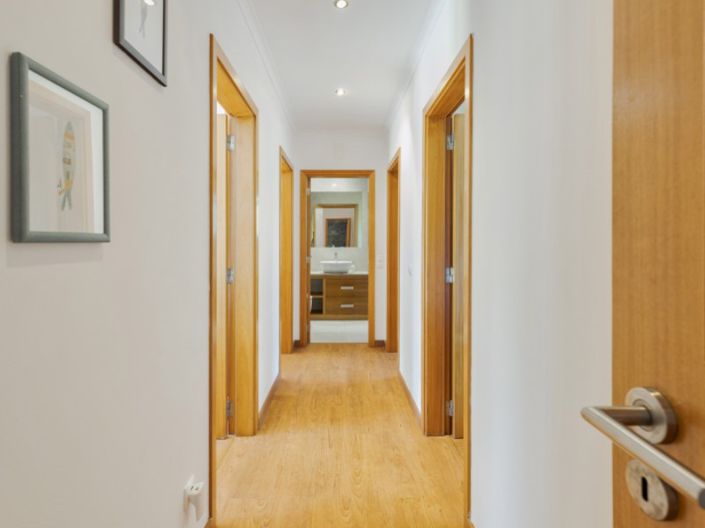 Image No.13-4 Bed House for sale