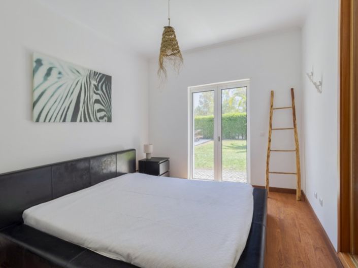 Image No.17-4 Bed House for sale
