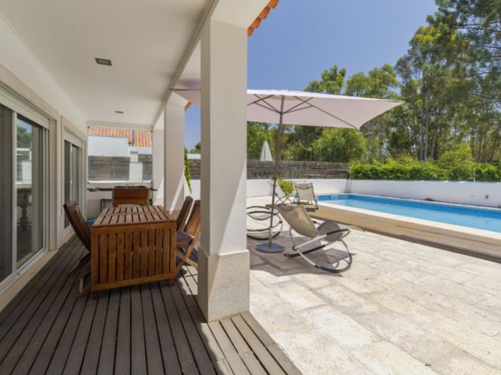 Image No.21-4 Bed House for sale
