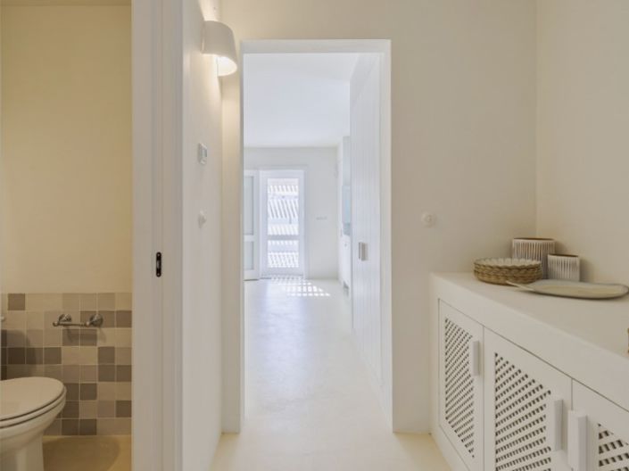 Image No.17-5 Bed House for sale