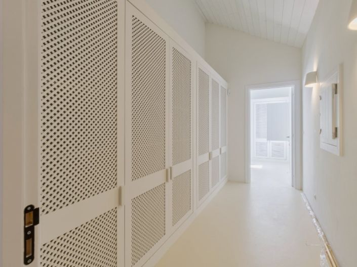 Image No.21-5 Bed House for sale