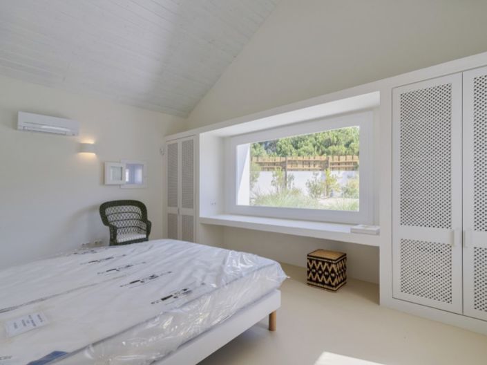 Image No.24-5 Bed House for sale