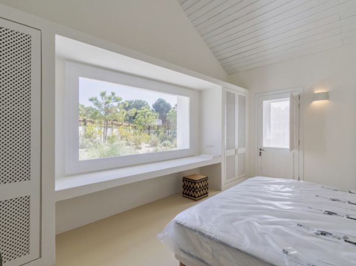 Image No.25-5 Bed House for sale