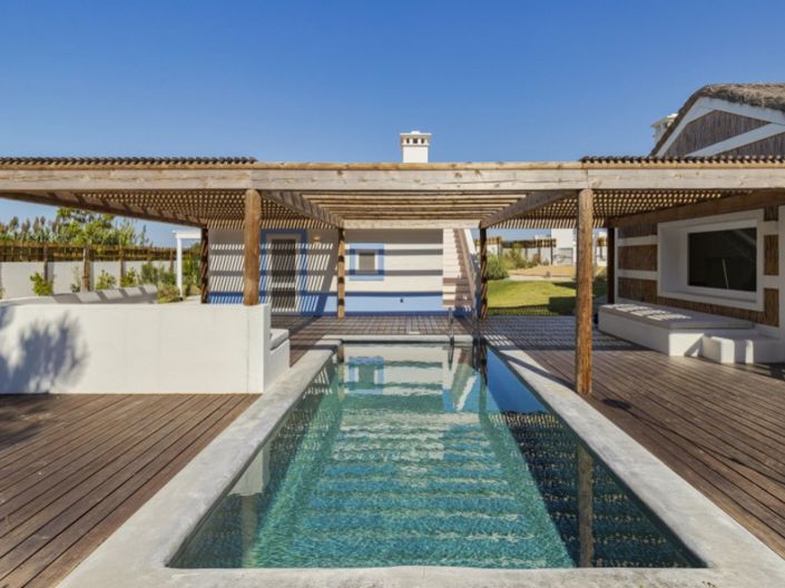 Image No.3-5 Bed House for sale