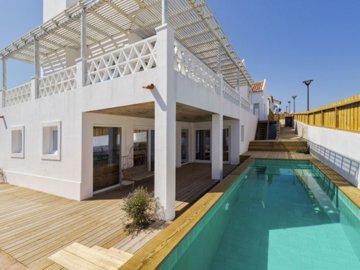 1 - Grândola, House