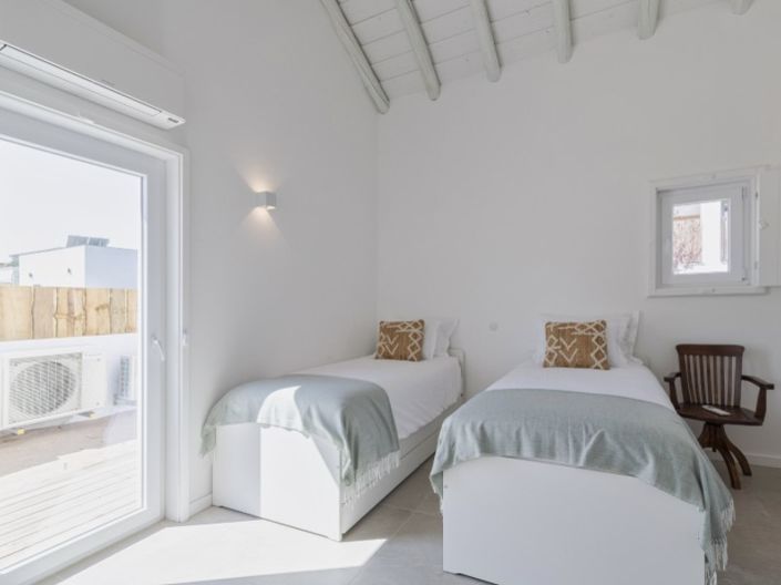 Image No.11-5 Bed House for sale
