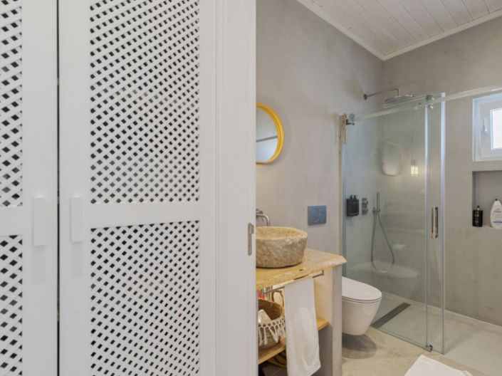 Image No.17-5 Bed House for sale