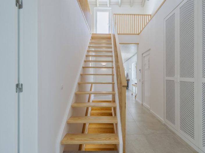 Image No.19-5 Bed House for sale