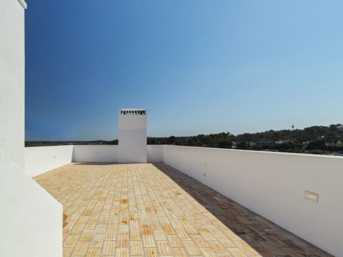 Image No.23-5 Bed House for sale