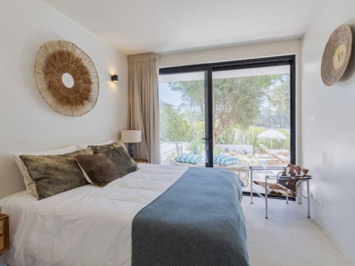 Image No.21-5 Bed House for sale