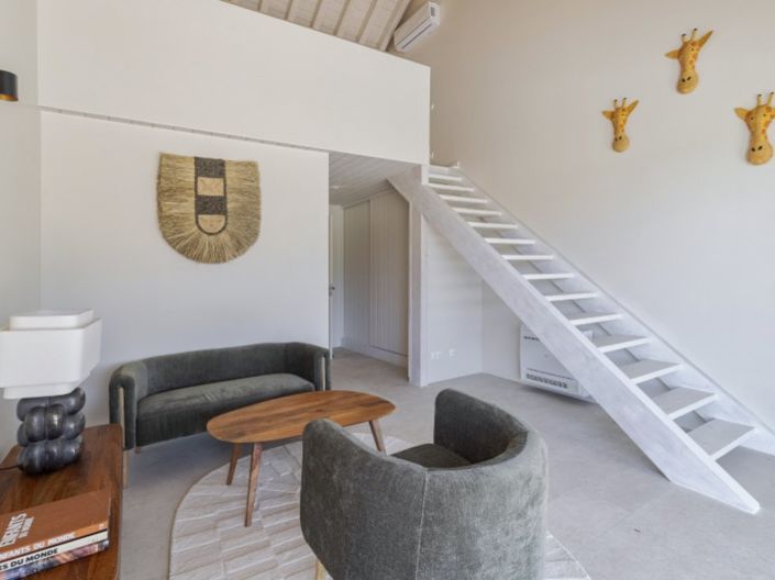 Image No.23-5 Bed House for sale