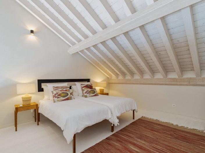 Image No.24-5 Bed House for sale