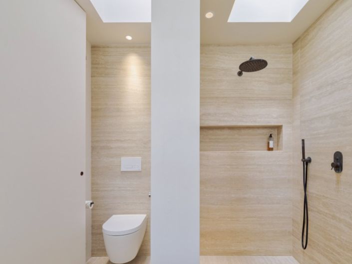 Image No.31-5 Bed House for sale