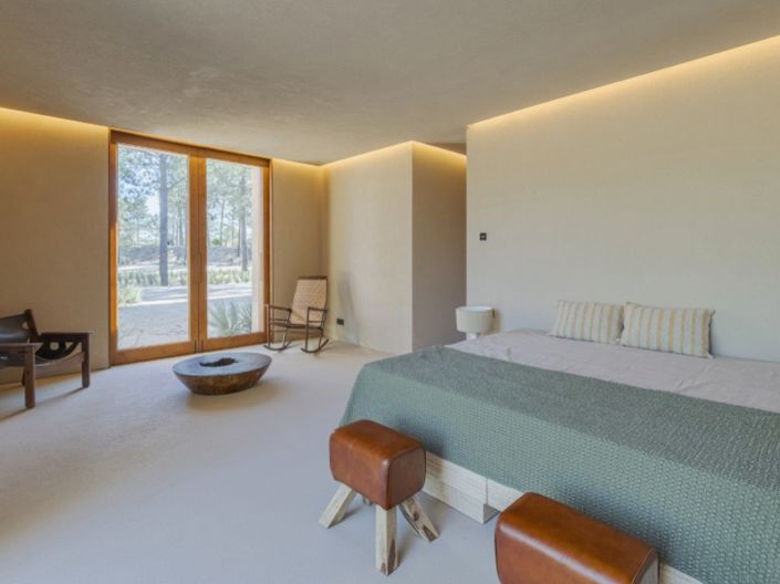 Image No.41-4 Bed House for sale