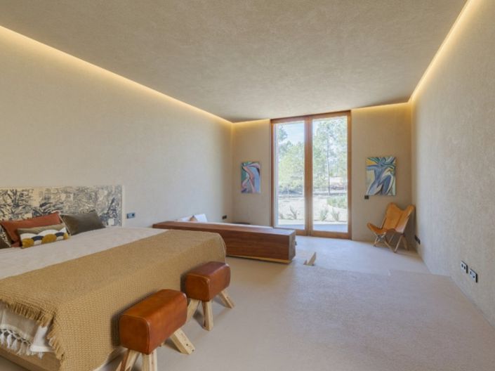 Image No.44-4 Bed House for sale